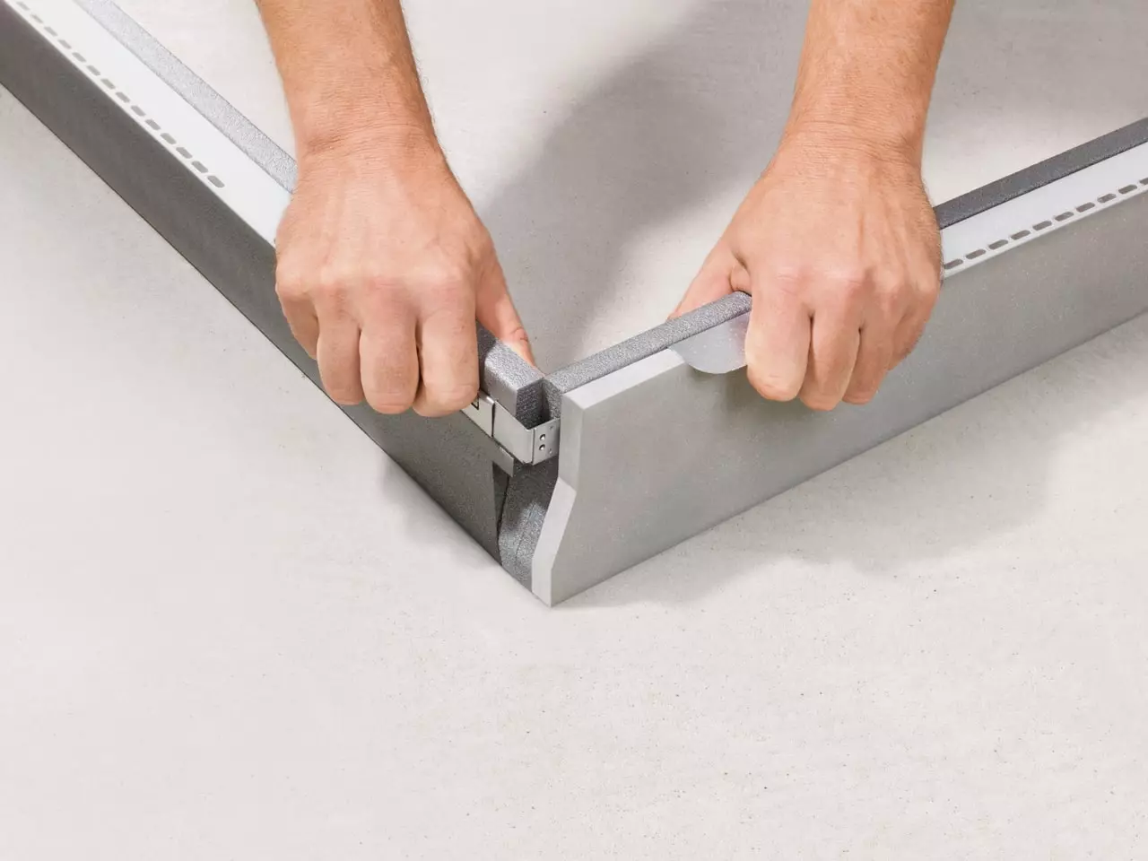 Cornice isolante BDX - immagine 2