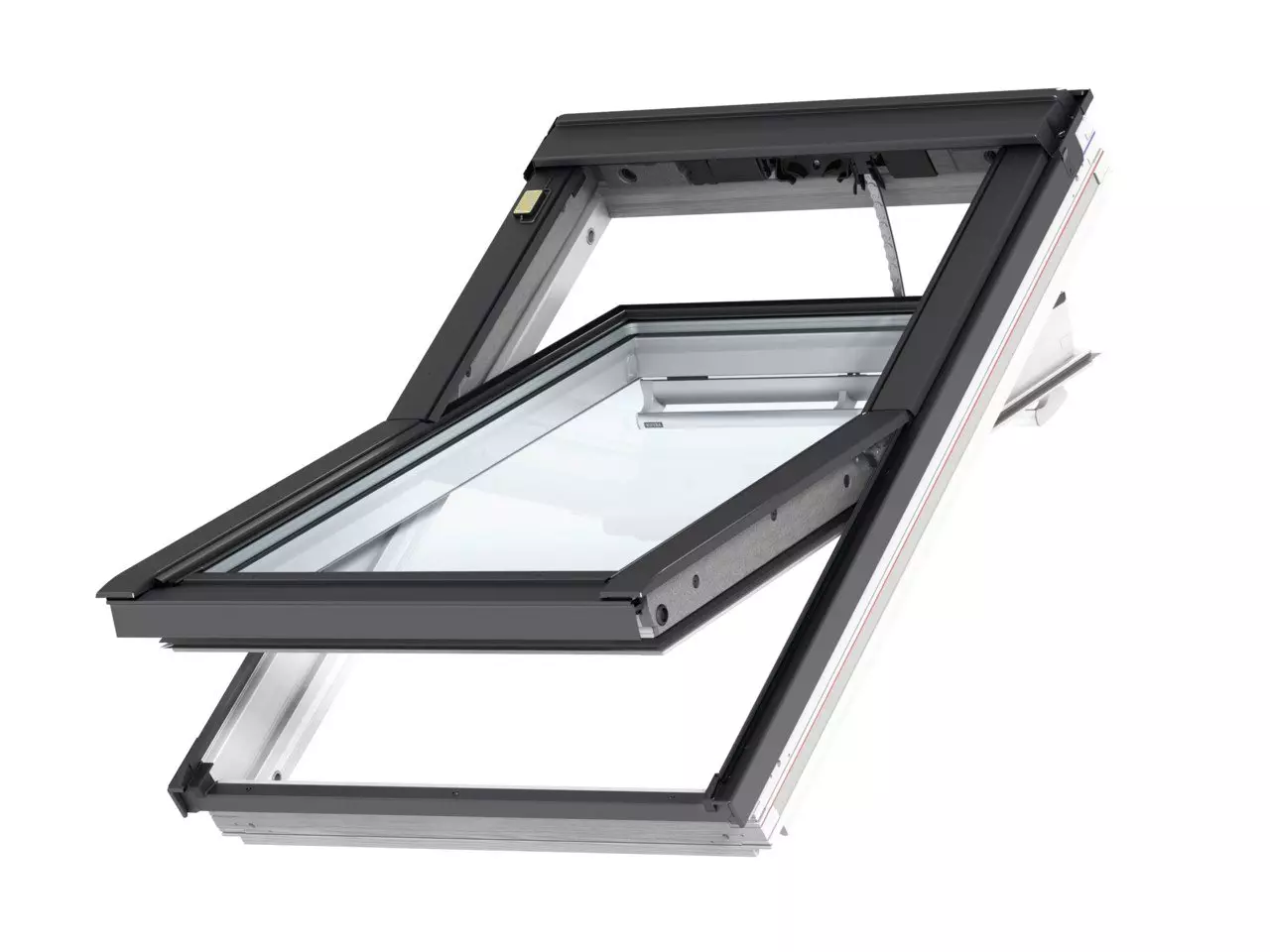 Vista esterna finestra VELUX GGL INTEGRA laccata bianca installata su tetto a falda