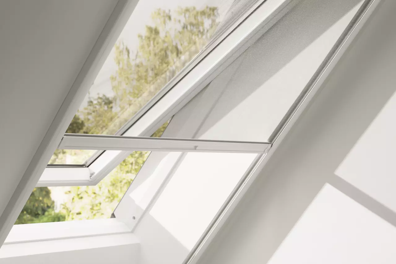 Zanzariera manuale ZIL Velux